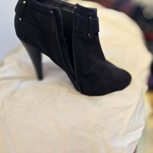 Elegant Black Ankle Boots